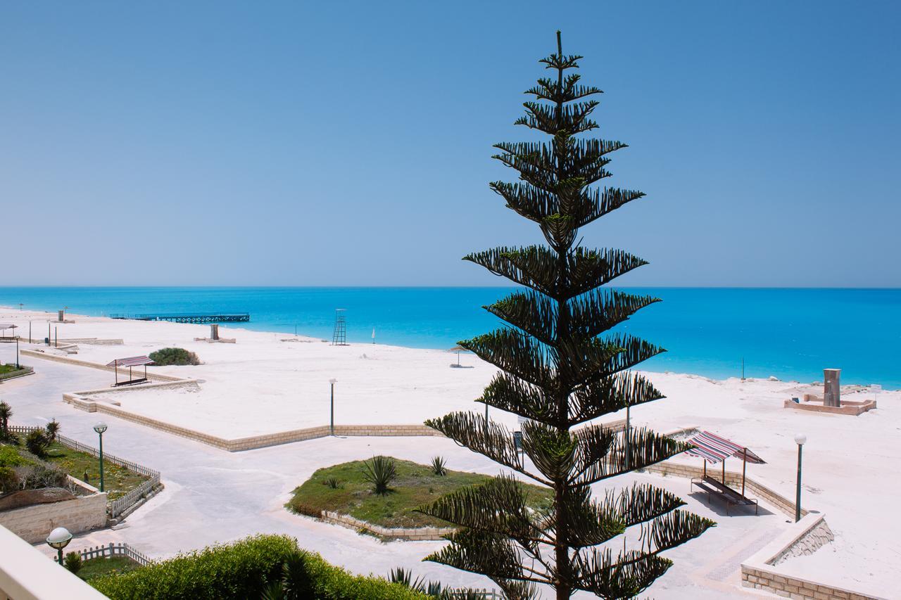 Beachfront Chalet In Green Beach, North Coast Villa El Alamein Exterior photo