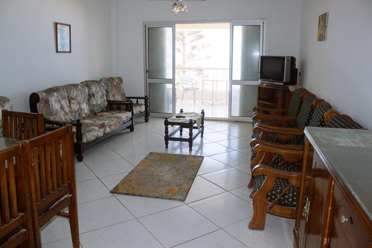 Beachfront Chalet In Green Beach, North Coast Villa El Alamein Exterior photo